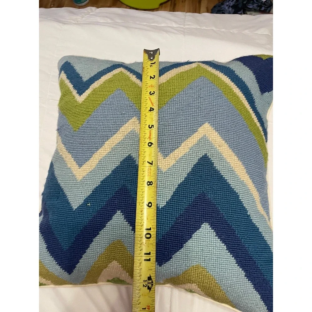TRINA TURK PILLOW EMBROIDERED. Turquoise 20